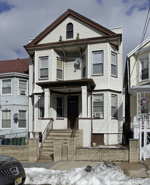 92 Clendenny Ave in Jersey City, NJ - Building Photo