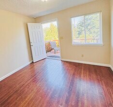 16670 S Carus Rd, Unit Beavercreek Apartments in Beavercreek, OR - Building Photo - Building Photo