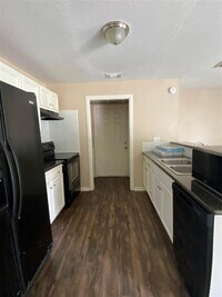 3208 Stassen St photo'