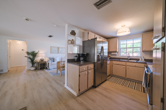 1752 Banyan Dr in Venice, FL - Building Photo - Building Photo