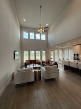 9518 Luke Path in San Antonio, TX - Building Photo - Building Photo