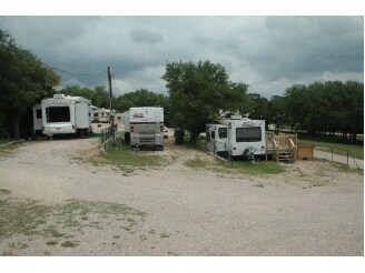Ash Creek Village in Burnet, TX - Foto de edificio - Building Photo