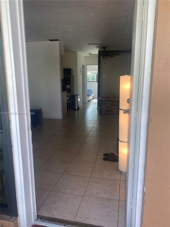 5910 NE 18th Ave in Fort Lauderdale, FL - Building Photo - Building Photo
