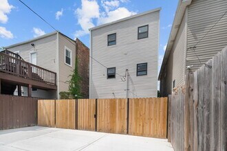 5443 S Federal St in Chicago, IL - Building Photo - Building Photo