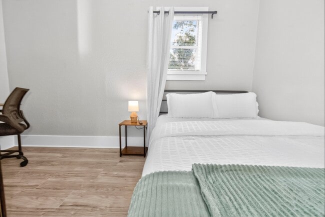 property at 2724 Hubbard St