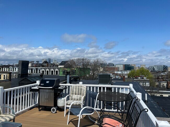 587 E Broadway in Boston, MA - Building Photo - Building Photo