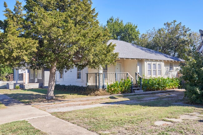 422 E Eufaula St in Norman, OK - Foto de edificio - Building Photo
