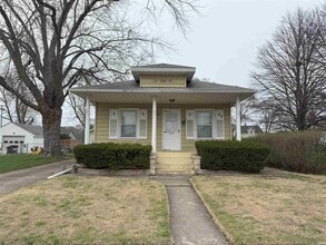 1014 W 6th St in Mishawaka, IN - Building Photo - Building Photo