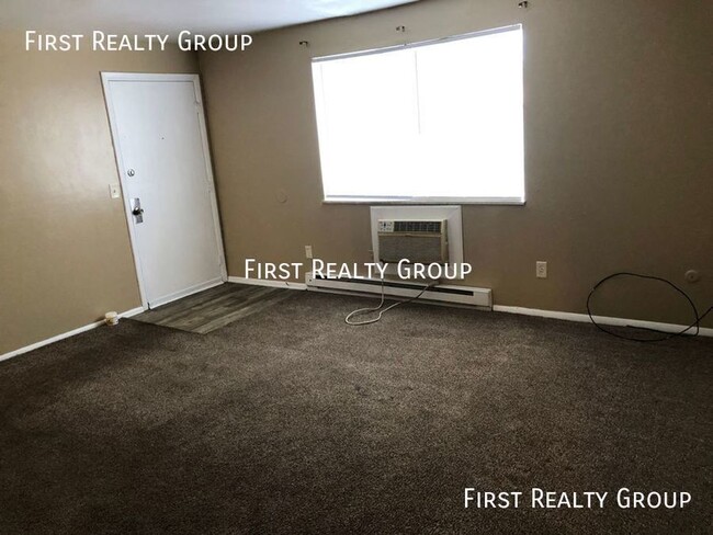 4911 Northcutt Pl in Dayton, OH - Building Photo - Building Photo