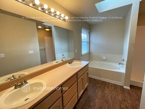 32644 20th Ave SW in Federal Way, WA - Building Photo - Building Photo