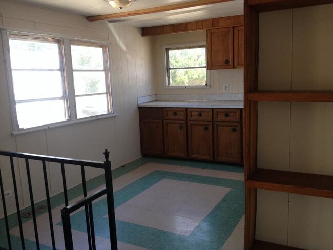 2160 Washington St in Canon City, CO - Building Photo - Building Photo