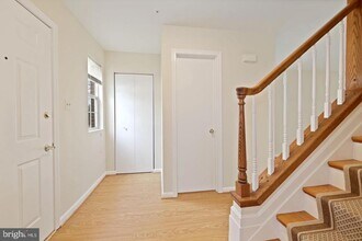 15435 Reprise Terrace in Rockville, MD - Building Photo - Building Photo