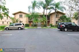 1833 NW 94th Ave in Coral Springs, FL - Building Photo