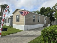 5 Susan Cir in Greenacres, FL - Building Photo - Building Photo