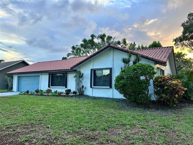 1681 NW 93rd Ave in Plantation, FL - Building Photo - Building Photo