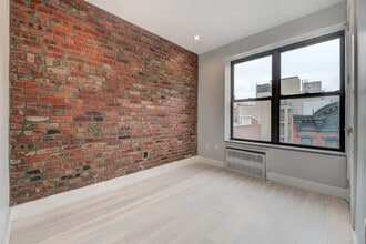 200 Stanton St in New York, NY - Building Photo - Building Photo