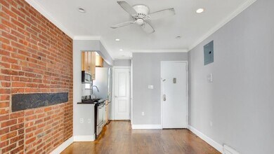 44 Avenue B in New York, NY - Building Photo - Building Photo