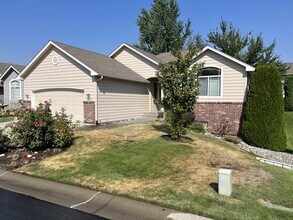 2815 E 62nd Ln in Spokane, WA - Building Photo - Building Photo