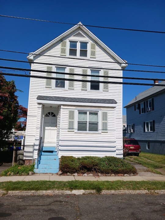 67 Prentice Ave in South River, NJ - Building Photo