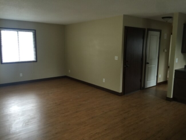 924 15th Ave SW, Unit Upper in Cedar Rapids, IA - Building Photo - Building Photo
