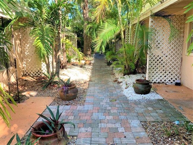 715 SW 14th Ave in Fort Lauderdale, FL - Building Photo - Building Photo