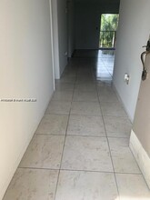 201 178th Dr in Sunny Isles Beach, FL - Building Photo - Building Photo