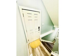 2640 11 St NW in Edmonton, AB - Building Photo - Building Photo