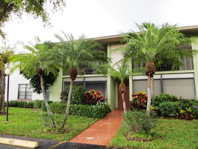 9815 Pineapple Tree Dr in Boynton Beach, FL - Building Photo - Building Photo