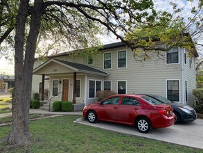 Butcher Street Apartments in New Braunfels, TX - Building Photo - Building Photo