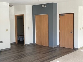 West Park Apartments in Milwaukee, WI - Building Photo - Building Photo