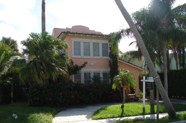 234 Monroe Dr in West Palm Beach, FL - Building Photo - Building Photo