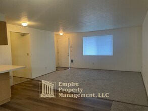 355 Maple St in Eugene, OR - Building Photo - Building Photo