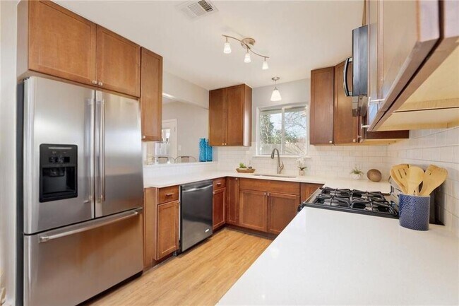 1310 Radam Cir in Austin, TX - Building Photo - Building Photo