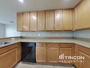 656 Sunny Stroll Dr in Middleburg, FL - Building Photo - Building Photo