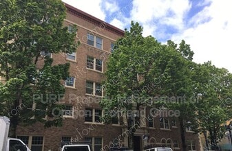 709 SW 16th Ave in Portland, OR - Foto de edificio - Building Photo