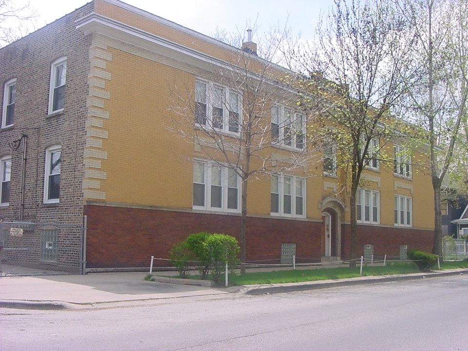 5119-5121 W Ohio Ave in Chicago, IL - Building Photo