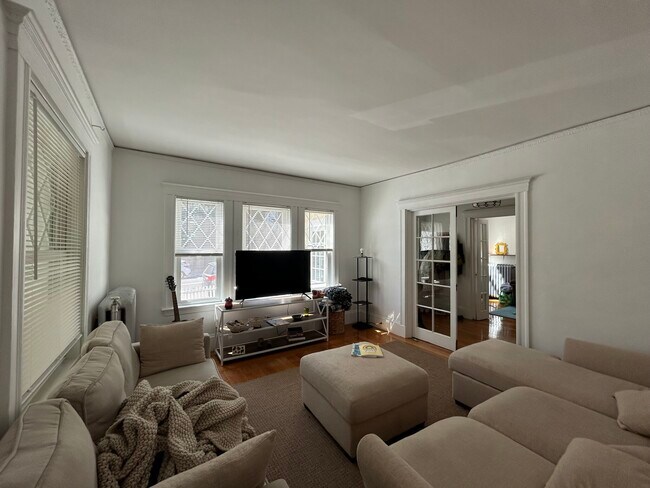 108 Brooks St in Boston, MA - Building Photo - Building Photo