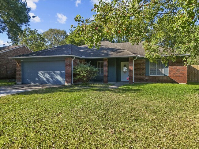 2826 Wood Hollow Dr in League City, TX - Building Photo - Building Photo