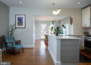 421 Longfellow St NW in Washington, DC - Building Photo - Building Photo