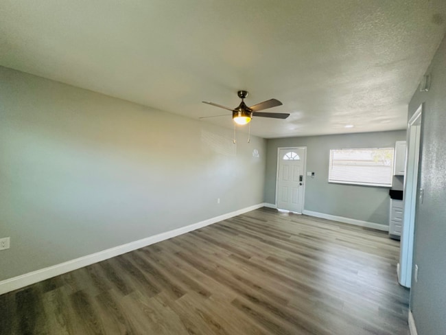 1122 Neptune Dr