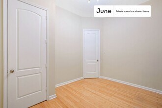 Room in Shared 2 bed/1 bath home in New York, NY - Building Photo - Building Photo