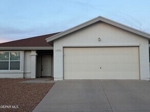 1470 Senda Del Sol Ln in El Paso, TX - Building Photo - Building Photo