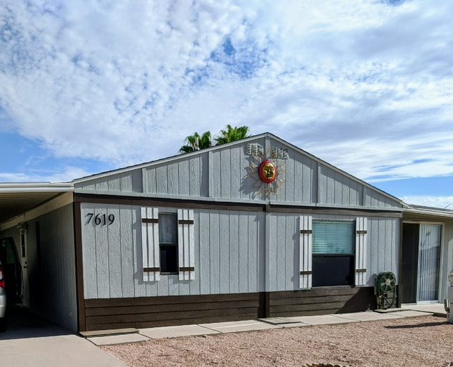 property at 7619 E Juanita Ave
