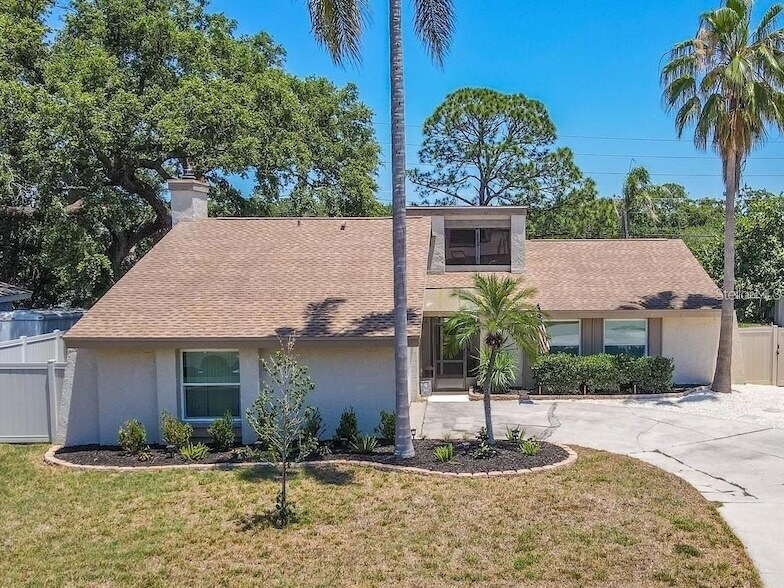 3968 Orchard Hill Cir in Palm Harbor, FL - Building Photo