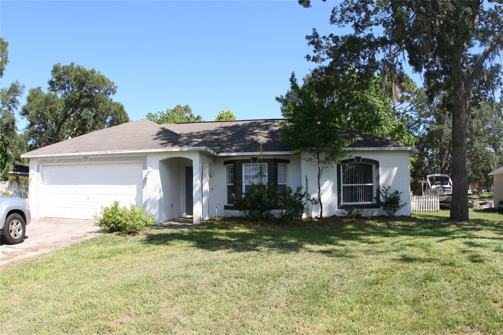 11066 Avis St in Spring Hill, FL - Building Photo