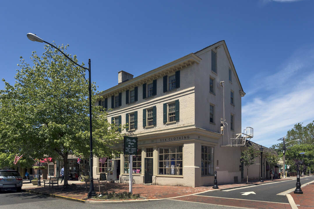 2 Mechanic St, Unit Apartment A in Haddonfield, NJ - Building Photo