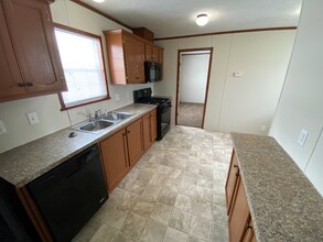 4109 Bickel St in Milford, MI - Building Photo - Building Photo