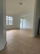 2020 SW Beekman St in Port St. Lucie, FL - Building Photo - Building Photo