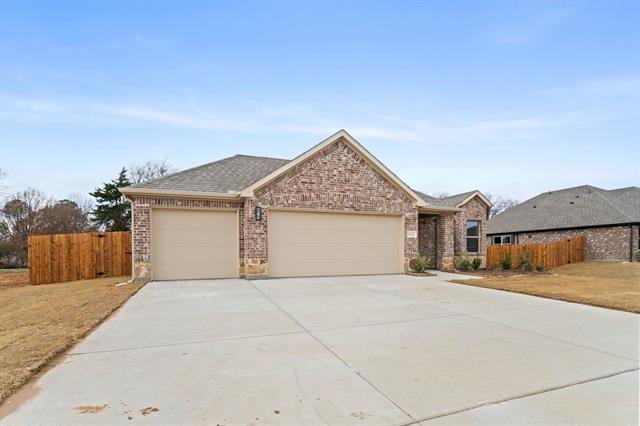 612 Kyle Dr in Tioga, TX - Building Photo - Building Photo