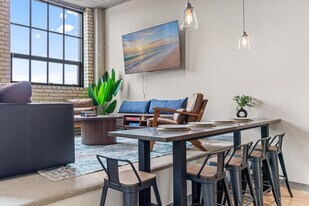 718 N Washington Ave, Unit SI ID1495848P in Minneapolis, MN - Building Photo